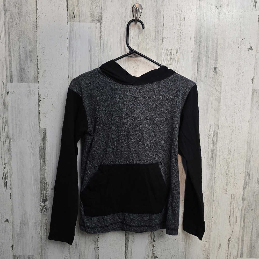 Straight Faded Boys Gray and Black Long Sleeve Tshirt Hoodie Size 10-12
